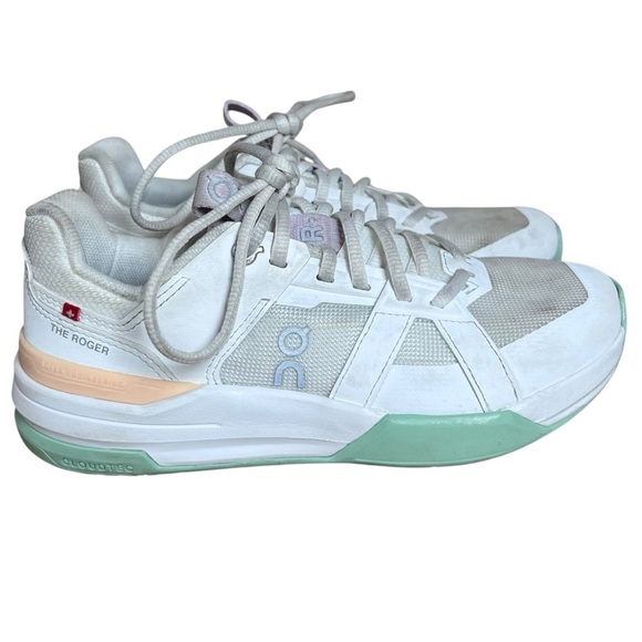 Kids On The Roger Pro Shoes Sz 3.5Y Big Kid School Basketball Sneaker On Clouds - Picture 2 of 14